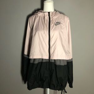 Womens Nike Windbreaker